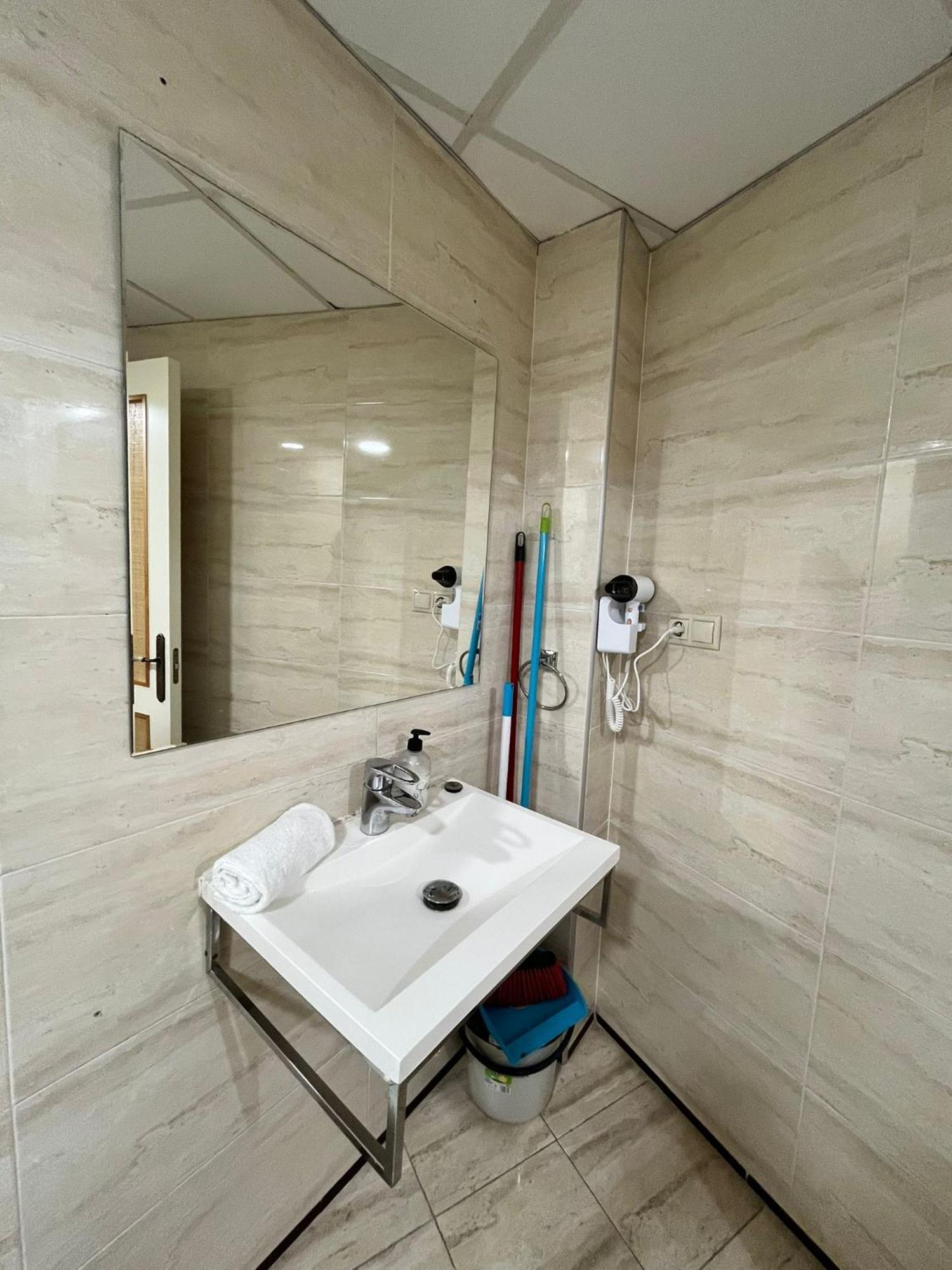 El Torcal Luxury Apartment With Free Parking มาลากา ภายนอก รูปภาพ