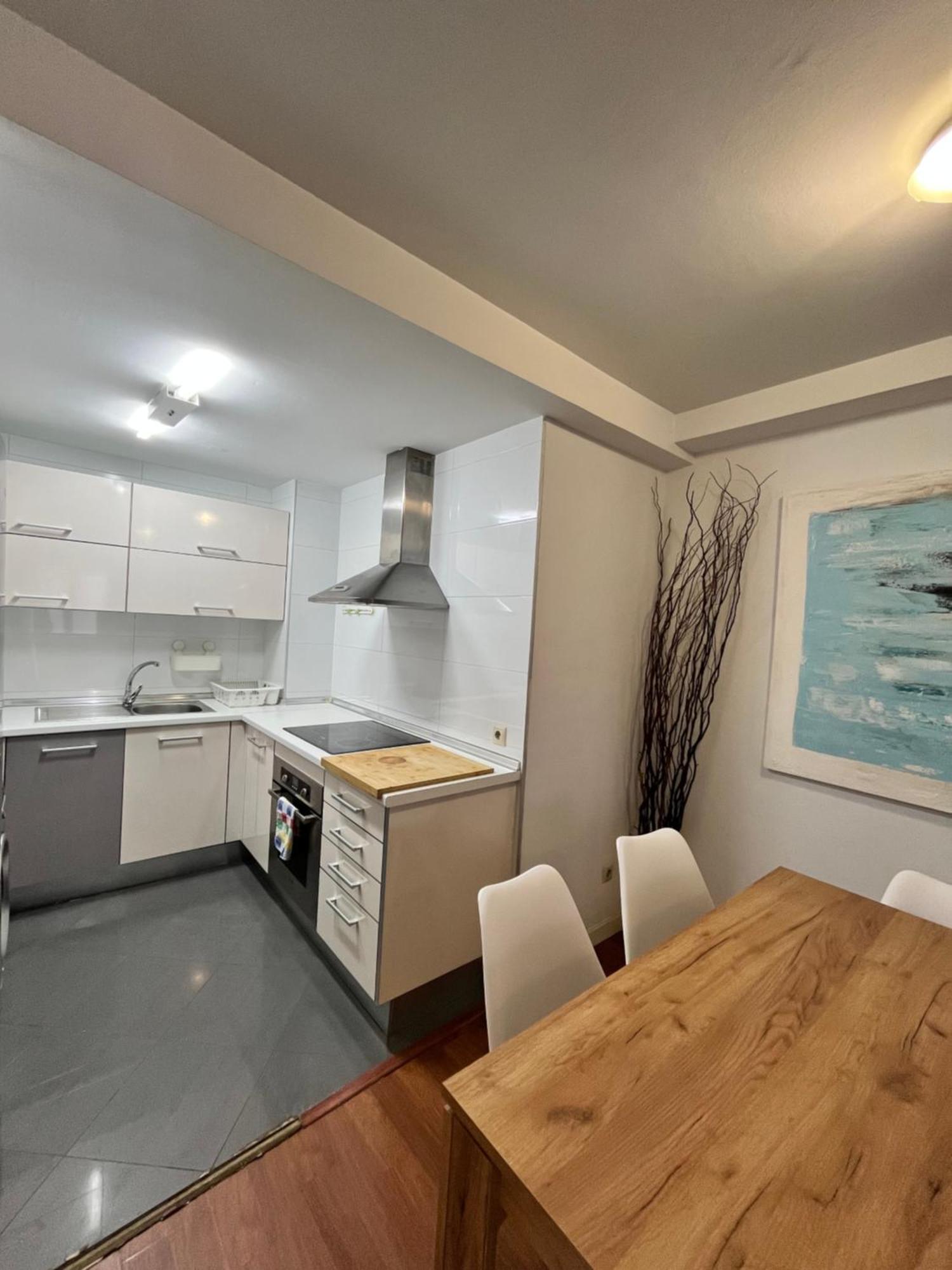 El Torcal Luxury Apartment With Free Parking มาลากา ภายนอก รูปภาพ
