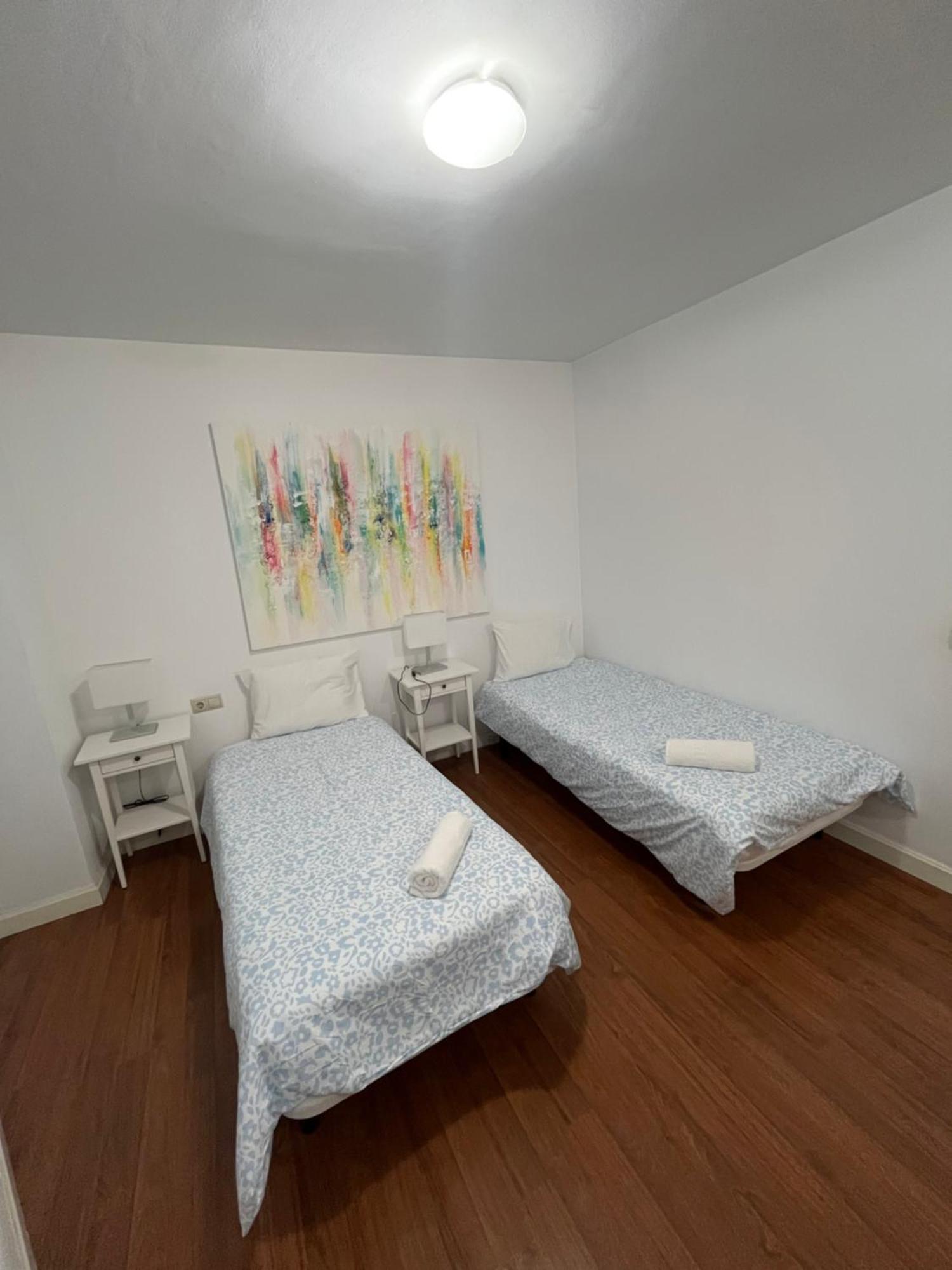 El Torcal Luxury Apartment With Free Parking มาลากา ภายนอก รูปภาพ