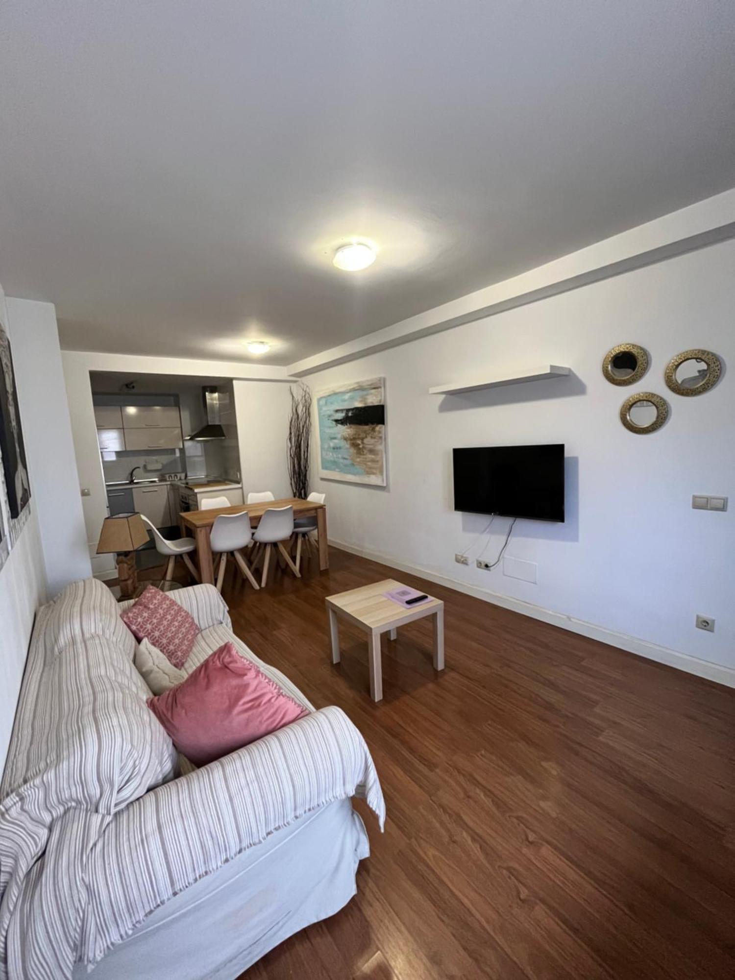 El Torcal Luxury Apartment With Free Parking มาลากา ภายนอก รูปภาพ