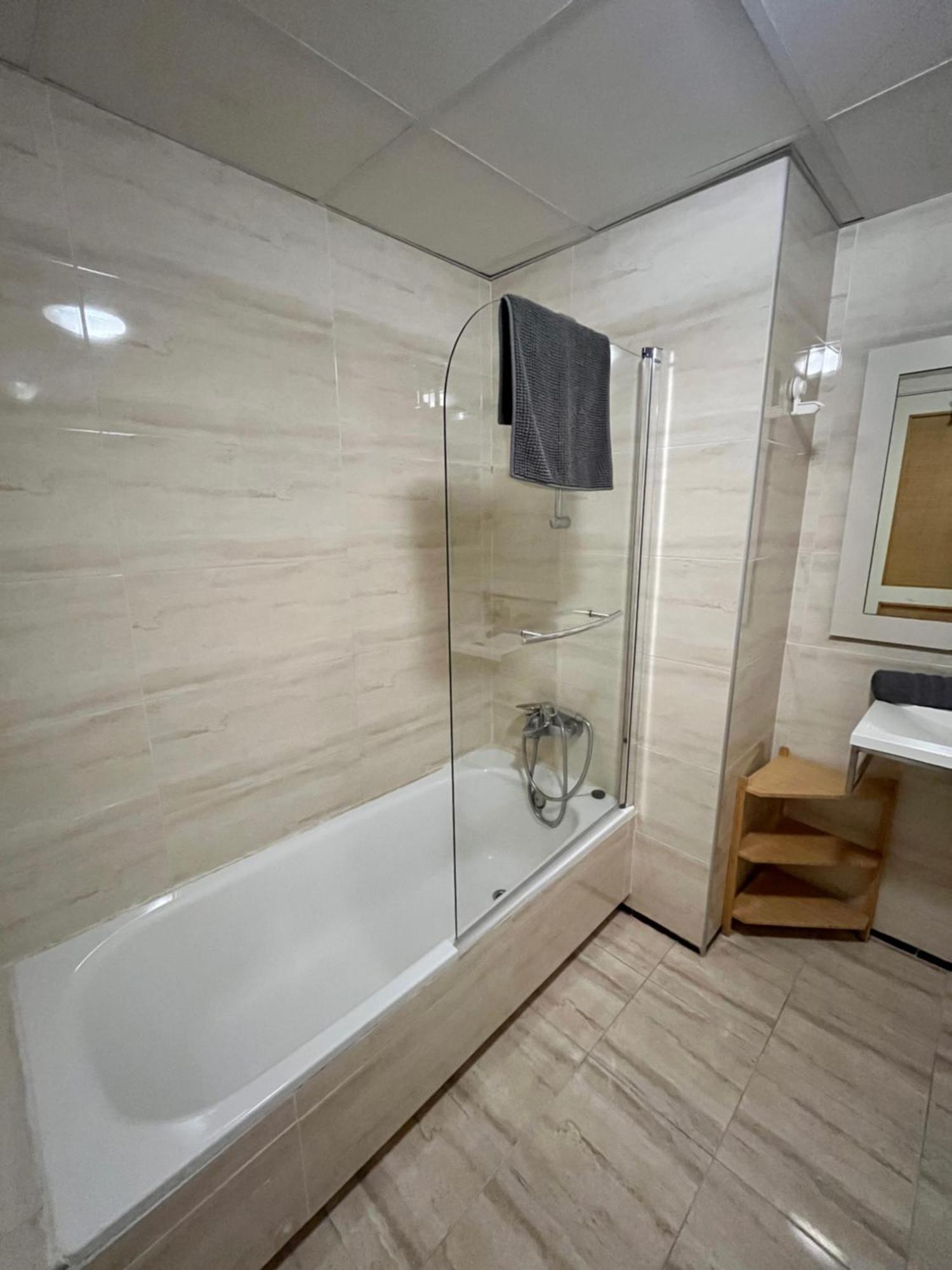 El Torcal Luxury Apartment With Free Parking มาลากา ภายนอก รูปภาพ