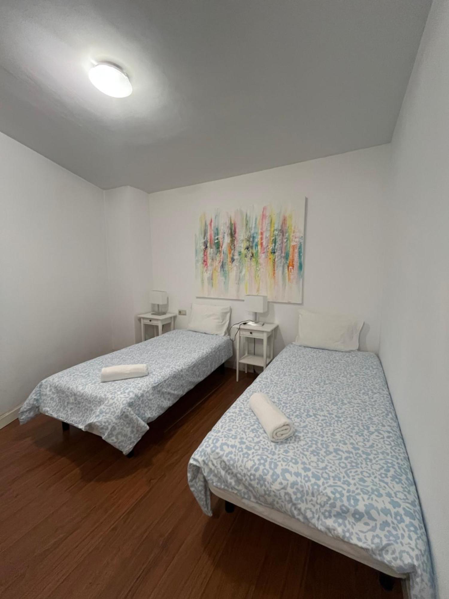 El Torcal Luxury Apartment With Free Parking มาลากา ภายนอก รูปภาพ