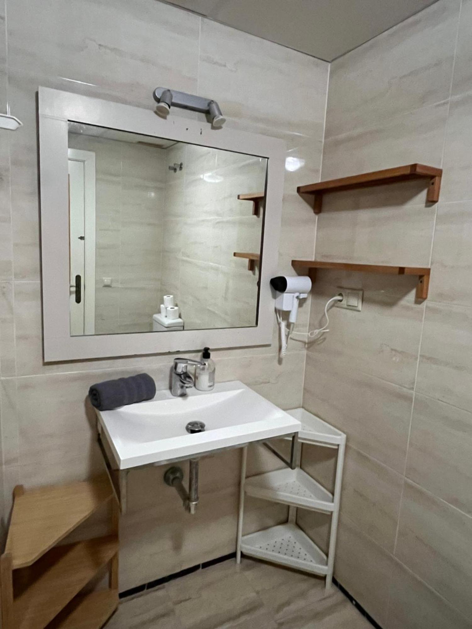 El Torcal Luxury Apartment With Free Parking มาลากา ภายนอก รูปภาพ