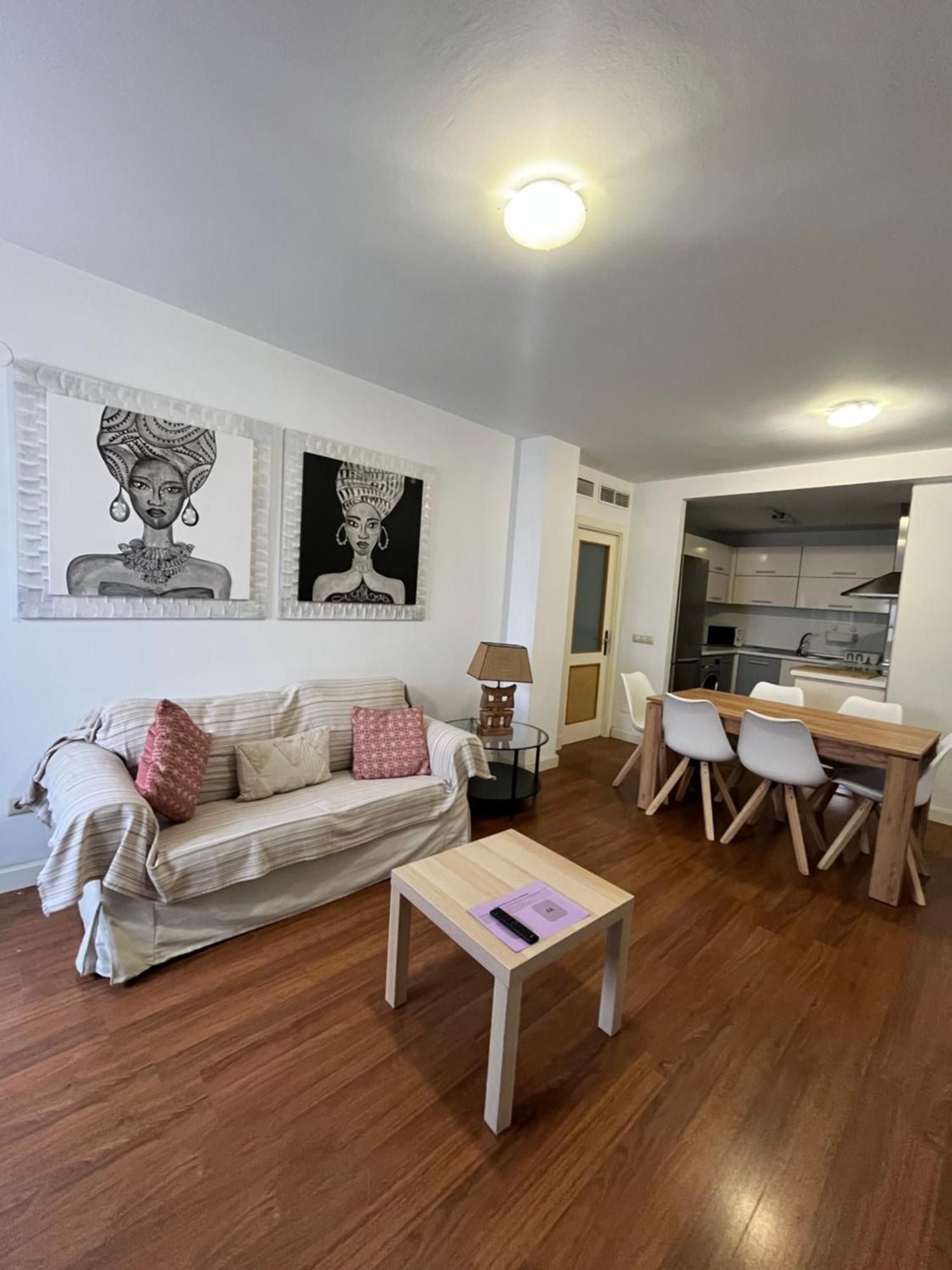 El Torcal Luxury Apartment With Free Parking มาลากา ภายนอก รูปภาพ